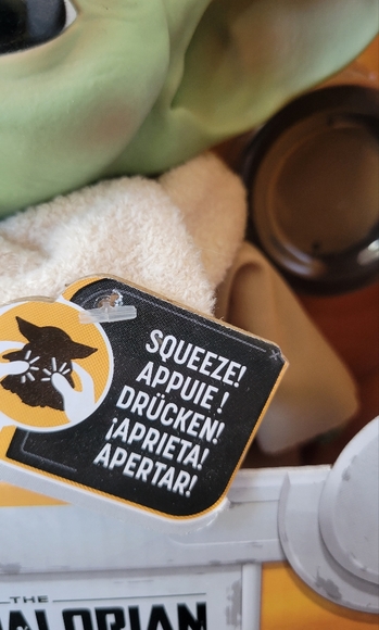NWT 2020 The Mandalorian The Child Grogu 10 Sounds- Disney Star Wars Unisex - Picture 6 of 15